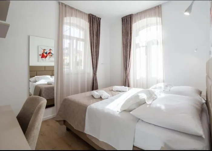 Casa de hóspedes Marjan & 3*