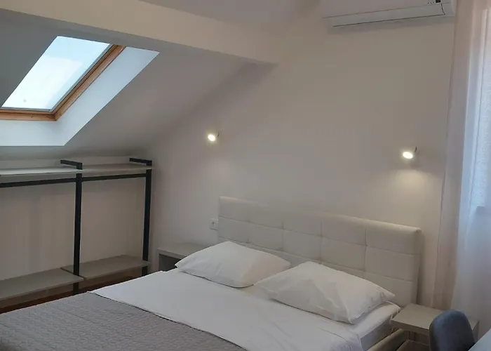 Casa de hóspedes Marjan & 3*