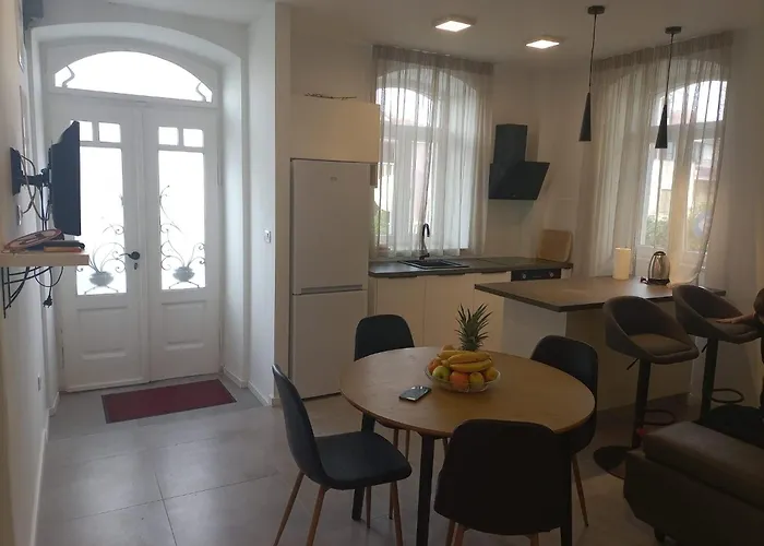 Casa de hóspedes Marjan & 3*