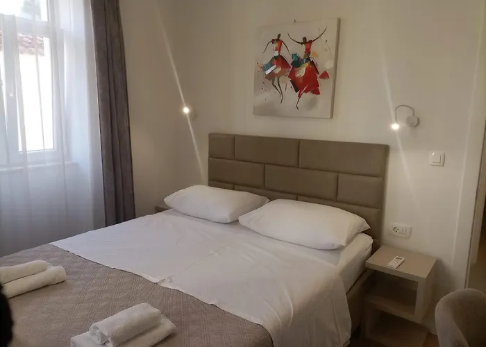 Casa de hóspedes Marjan & 3*